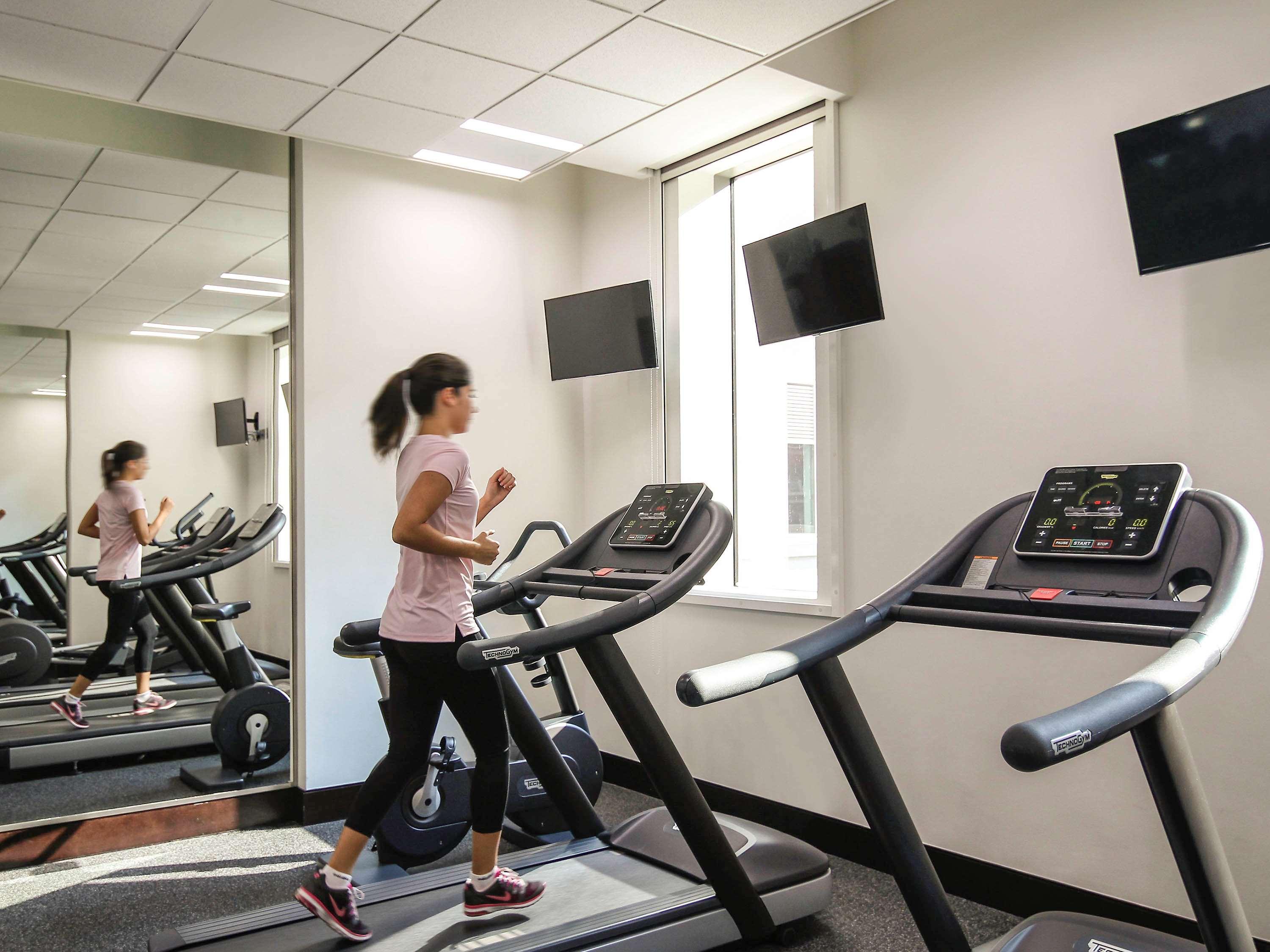 Отель Ibis One - World Trade Centre 3*